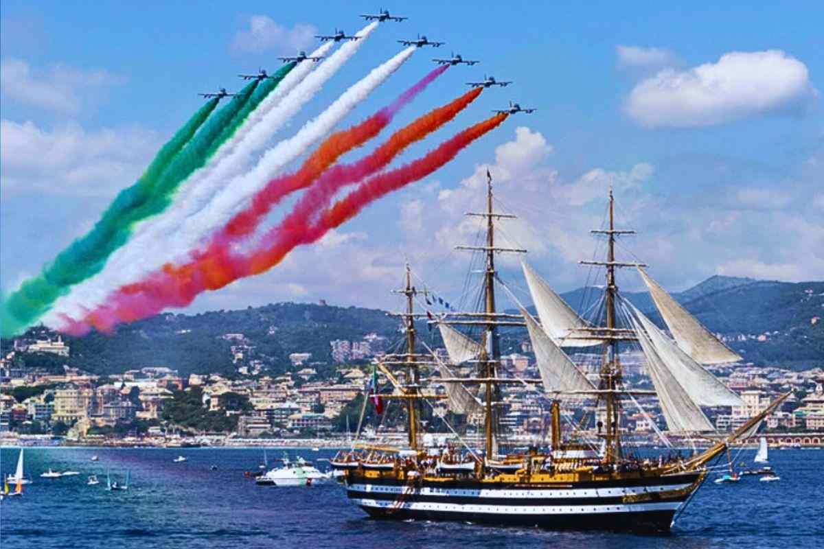 Frecce Tricolori sopra l'Amerigo Vespucci