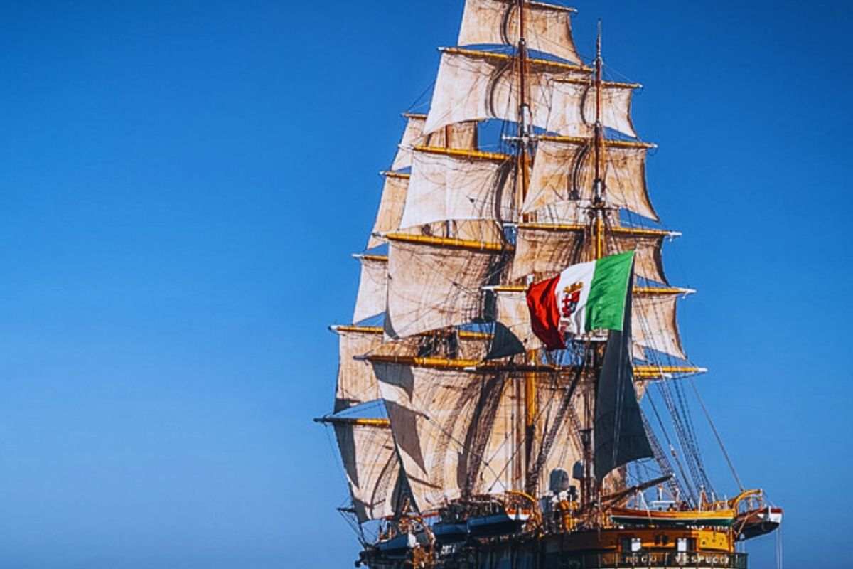 La nave della Marina Militare italiana