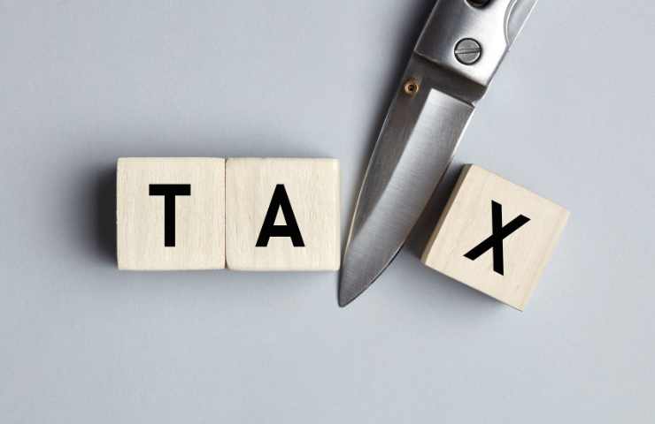 forbici tagliano scritta tax